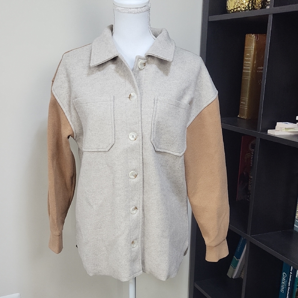 PINK LILY Gray-Brown|Camel Button Down Shacket With Pockets